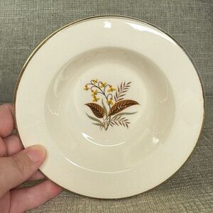 Vintage Lifetime China Semi-Viterous Linden Vegetable/Fruit/Dessert Bowl